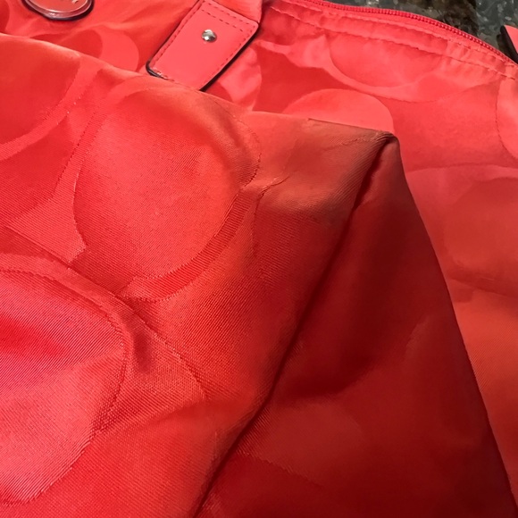 JUST REDUCED!! Coach Packable Tote WITH inner zip snap in pocket. Orange - Picture 11 of 16